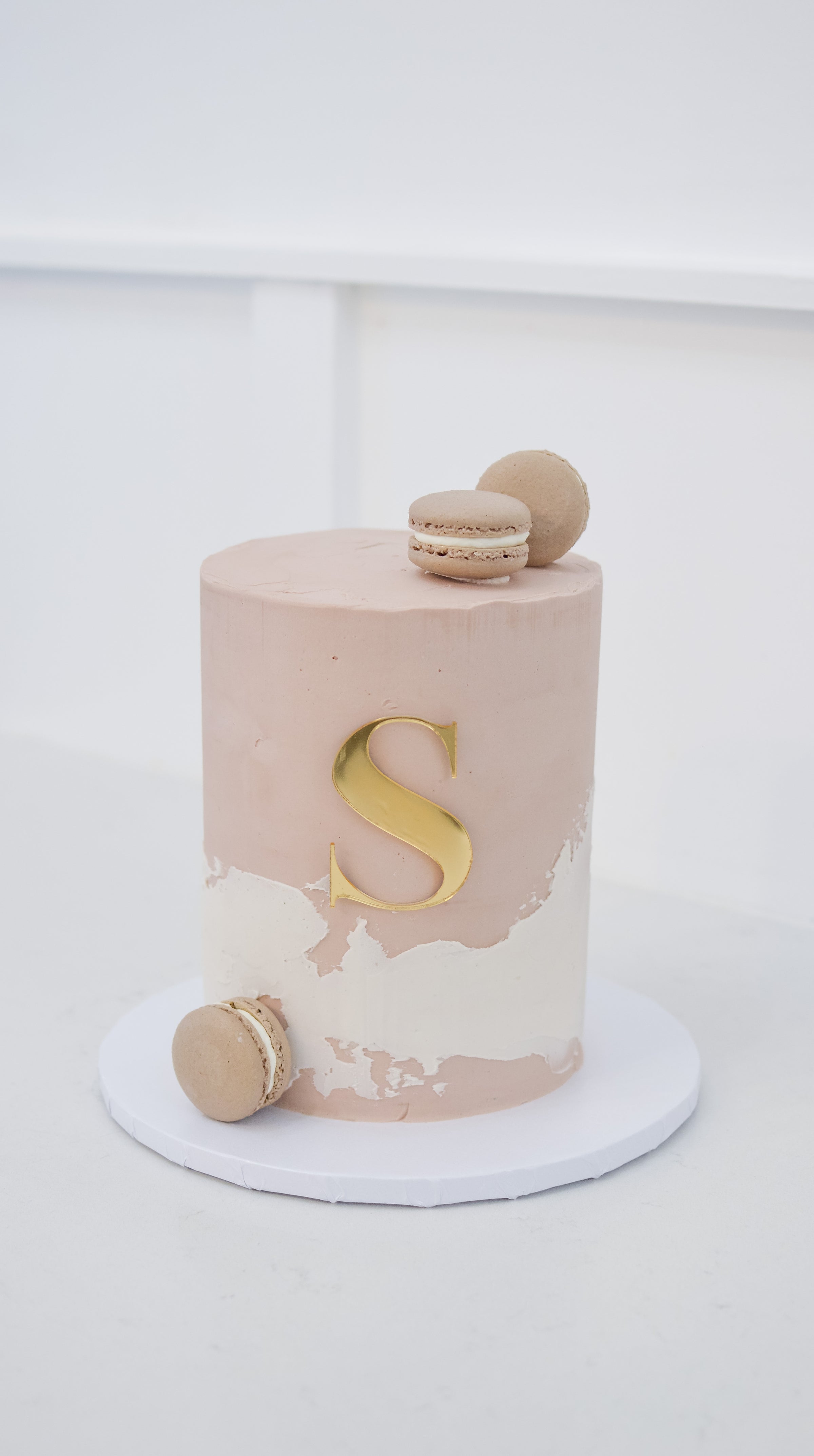| Cake Macaron Bakery | Modern & Sweet The Boutique